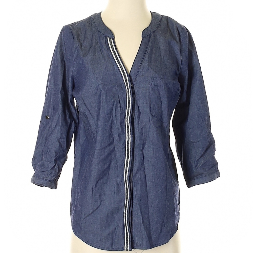 Skies Are Blue Button up ( bundles)